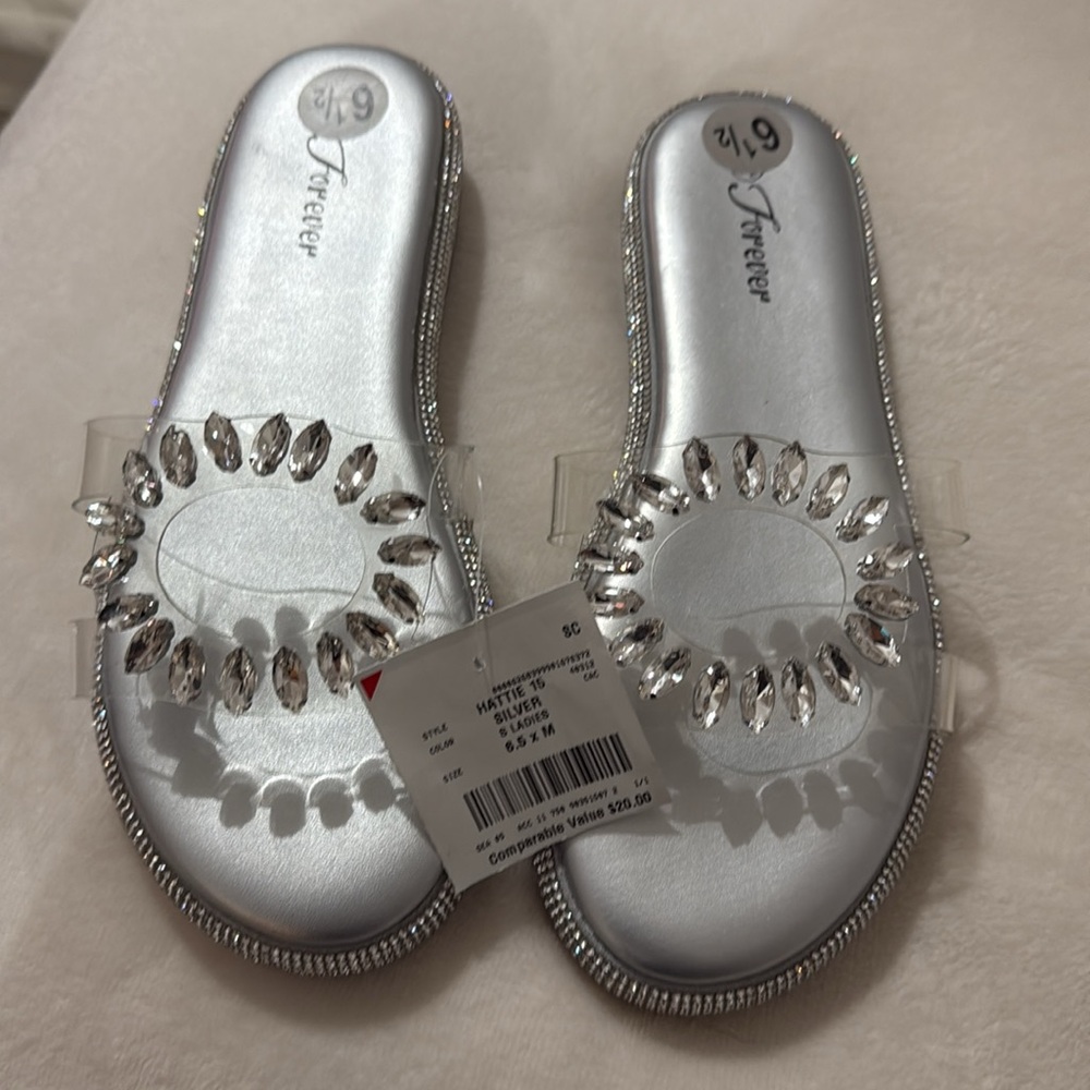 FINAL PRICE Forever 21,Ladies Silver Crystal Embellished Sandals. 6.5. NEW - Picture 6 of 8
